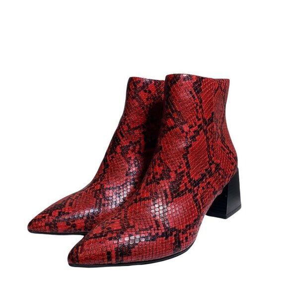 Bar III Womens Red Snake Print Pointed Toe Slip On Zip Block Heel Bootie Size 6M - Picture 1 of 9